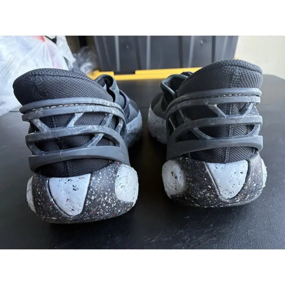 Nike very clean